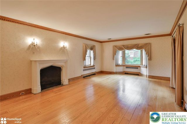 2835 Parkway Boulevard, Allentown City, PA 18104