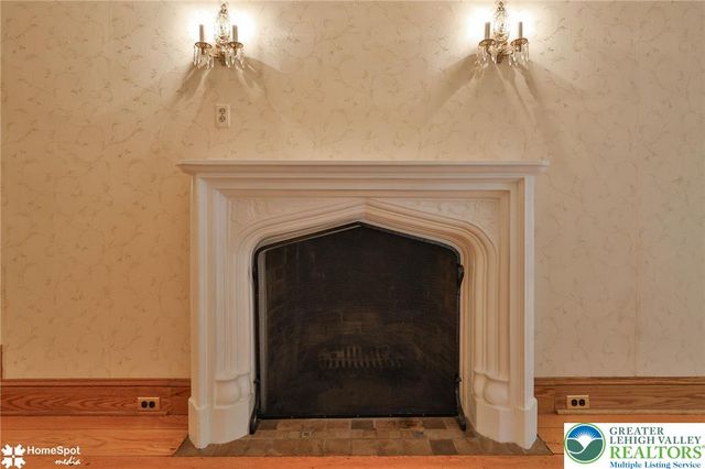2835 Parkway Boulevard, Allentown City, PA 18104