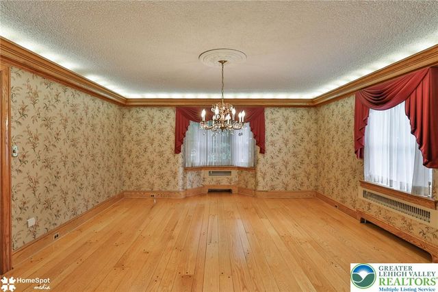 2835 Parkway Boulevard, Allentown City, PA 18104