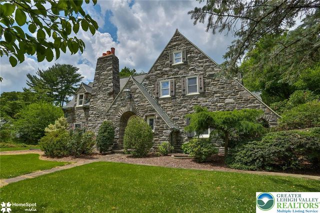 2835 Parkway Boulevard, Allentown City, PA 18104
