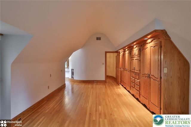 2835 Parkway Boulevard, Allentown City, PA 18104