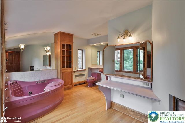 2835 Parkway Boulevard, Allentown City, PA 18104