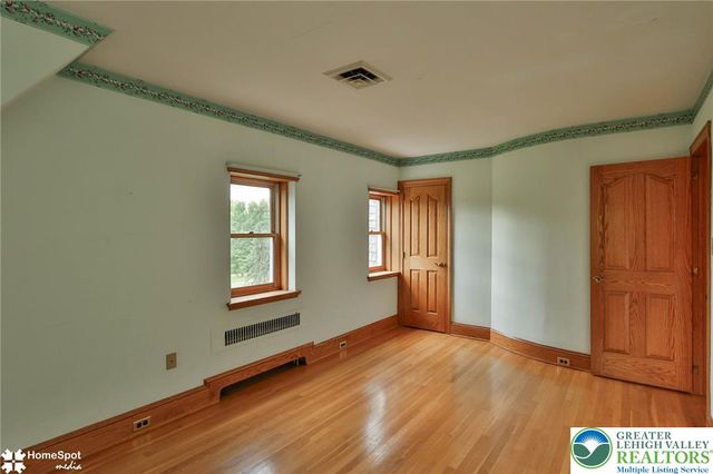 2835 Parkway Boulevard, Allentown City, PA 18104