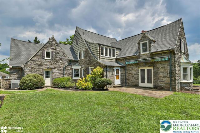 2835 Parkway Boulevard, Allentown City, PA 18104