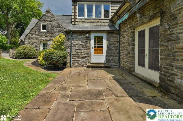 2835 Parkway Boulevard, Allentown City, PA 18104