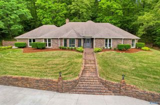 206 Deanna Drive, Owens Cross Roads, AL 35763