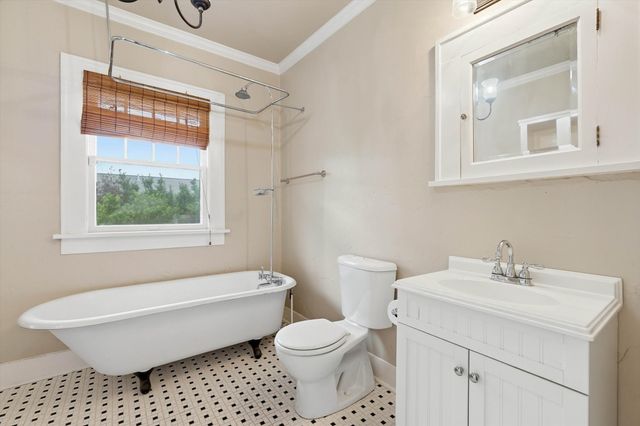 4000 Linden Avenue, Fort Worth, TX 76107