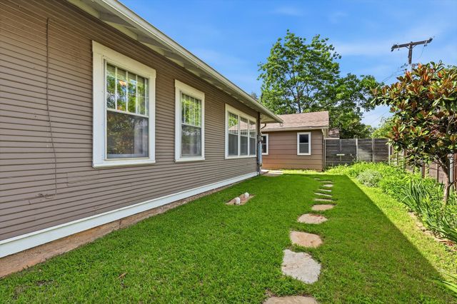 4000 Linden Avenue, Fort Worth, TX 76107