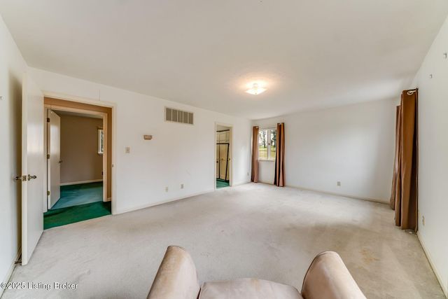 3521 Rock Rose Ln, La Grange, KY 40031