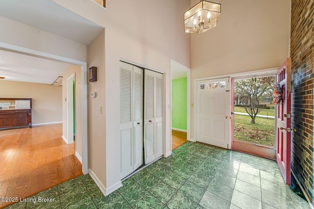 3521 Rock Rose Ln, La Grange, KY 40031