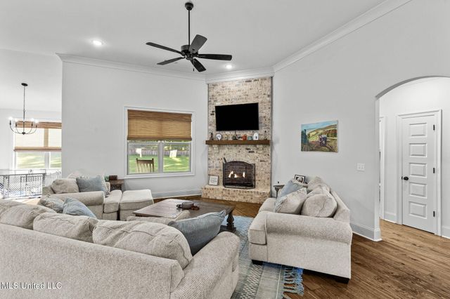 112 Richburg Court, Pearl, MS 39208