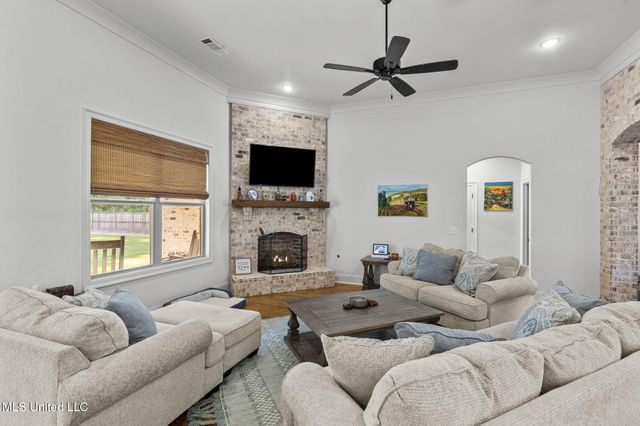112 Richburg Court, Pearl, MS 39208