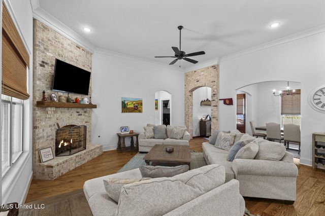 112 Richburg Court, Pearl, MS 39208
