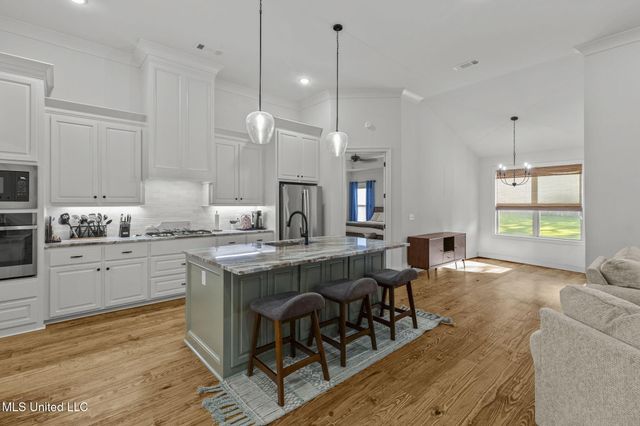 112 Richburg Court, Pearl, MS 39208
