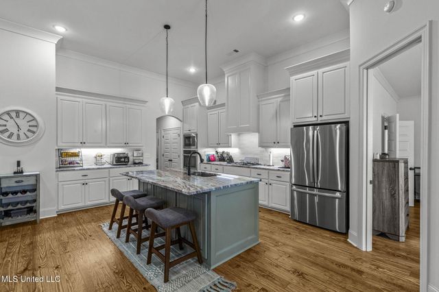 112 Richburg Court, Pearl, MS 39208