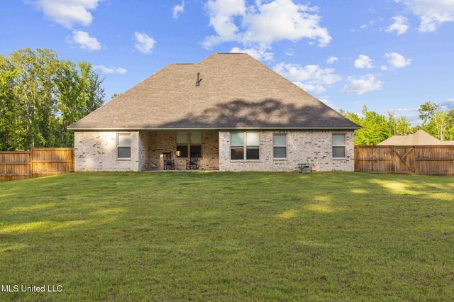 112 Richburg Court, Pearl, MS 39208