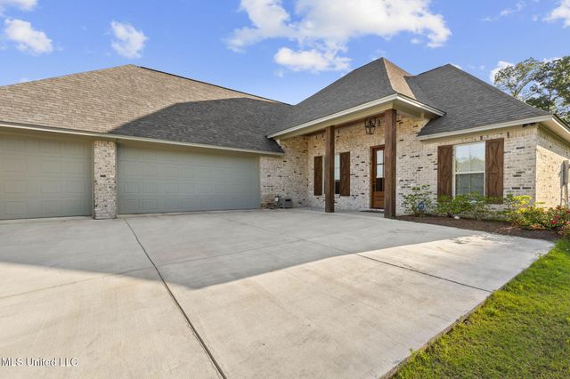 112 Richburg Court, Pearl, MS 39208
