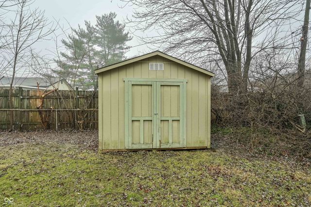 1516 Wellington Avenue, Indianapolis, IN 46219