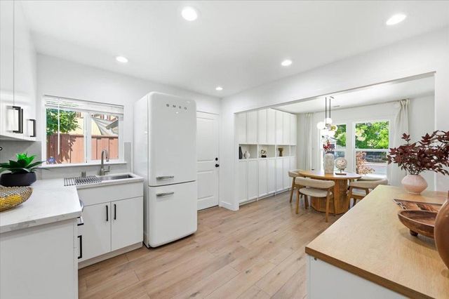 531 Flynn Avenue, Redwood City, CA 94063