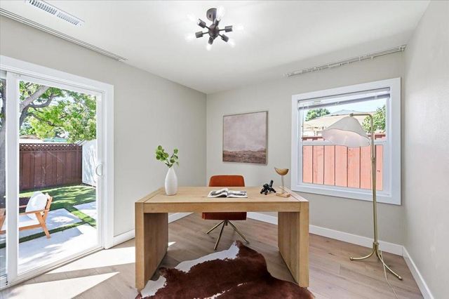 531 Flynn Avenue, Redwood City, CA 94063
