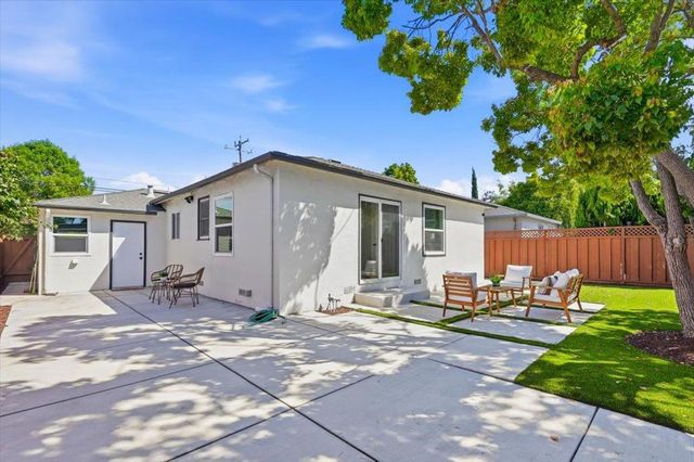 531 Flynn Avenue, Redwood City, CA 94063