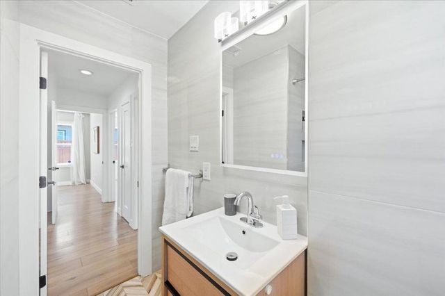 531 Flynn Avenue, Redwood City, CA 94063