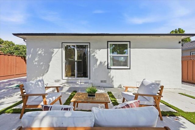 531 Flynn Avenue, Redwood City, CA 94063