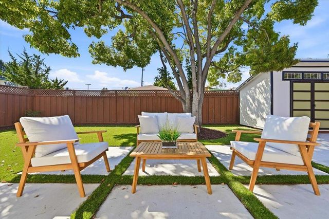 531 Flynn Avenue, Redwood City, CA 94063