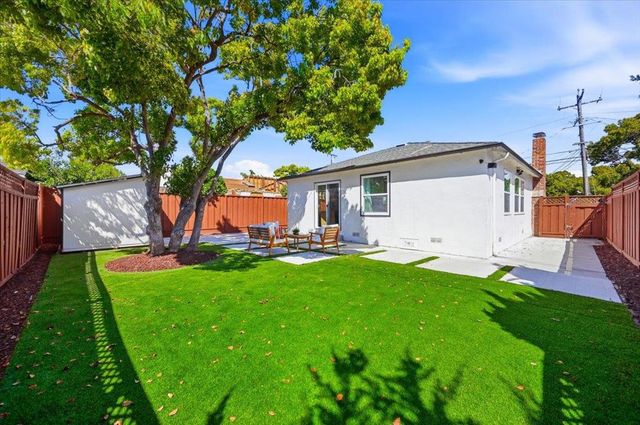 531 Flynn Avenue, Redwood City, CA 94063