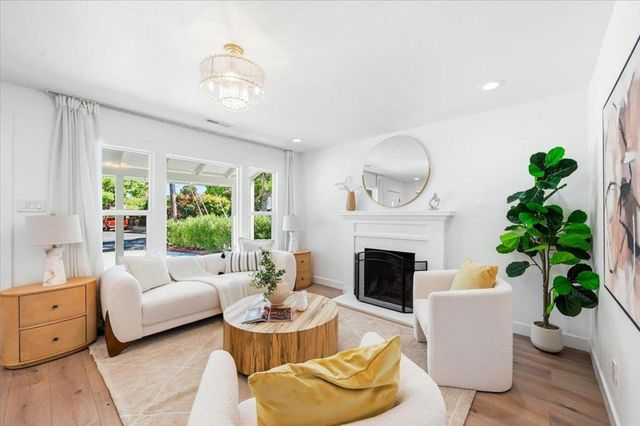 531 Flynn Avenue, Redwood City, CA 94063