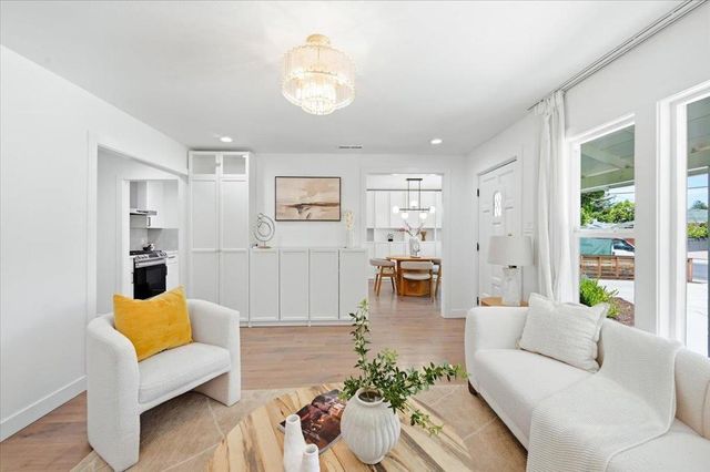 531 Flynn Avenue, Redwood City, CA 94063