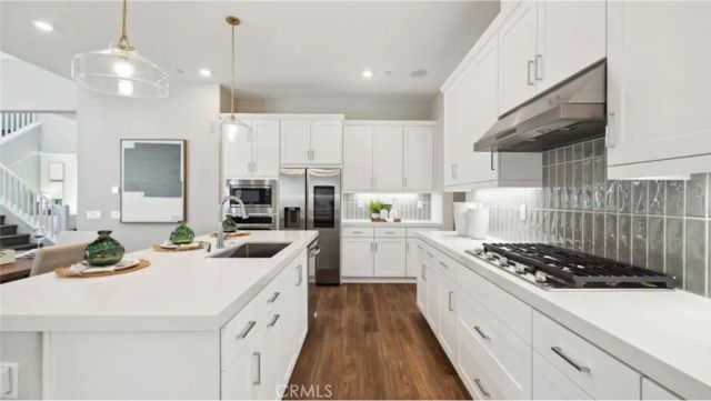 24571 Via La Sombrilla, Valencia, CA 91354