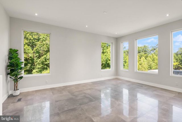 6600 RESERVES HILL CT, Annandale, VA 22003
