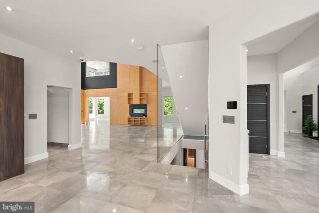 6600 RESERVES HILL CT, Annandale, VA 22003