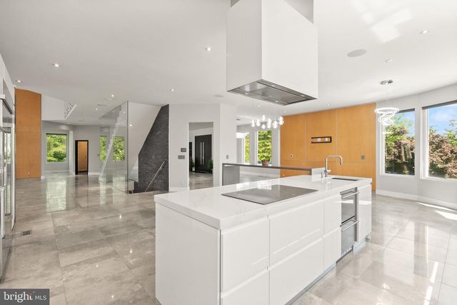 6600 RESERVES HILL CT, Annandale, VA 22003