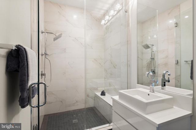 6600 RESERVES HILL CT, Annandale, VA 22003