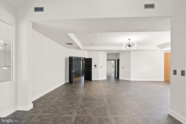 6600 RESERVES HILL CT, Annandale, VA 22003