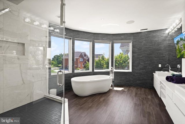 6600 RESERVES HILL CT, Annandale, VA 22003