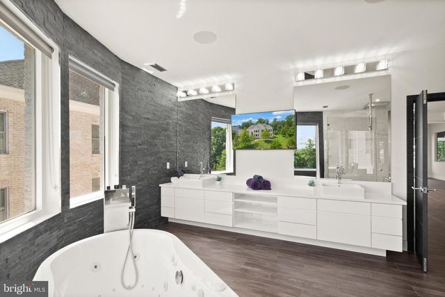 6600 RESERVES HILL CT, Annandale, VA 22003