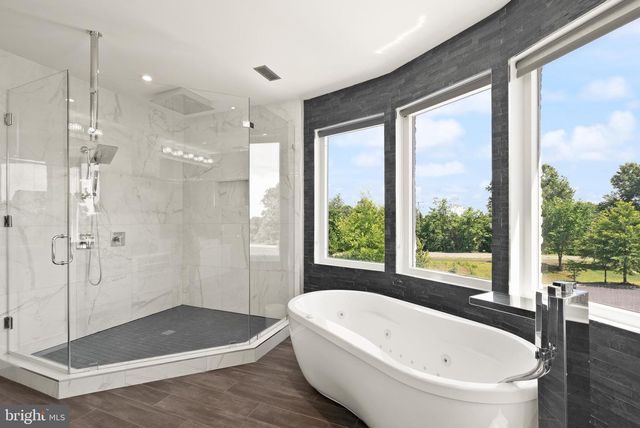 6600 RESERVES HILL CT, Annandale, VA 22003