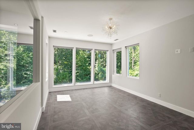 6600 RESERVES HILL CT, Annandale, VA 22003