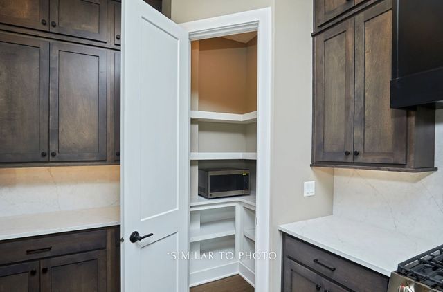 2621 SE Hawes Lane, Waukee, IA 50263