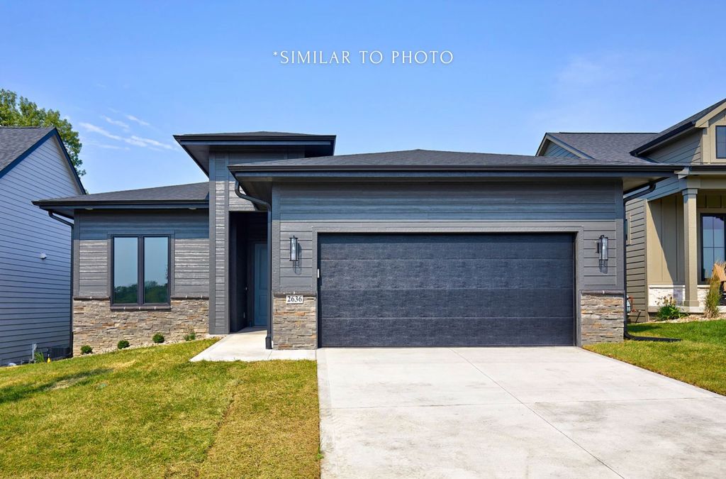 2621 SE Hawes Lane, Waukee, IA 50263