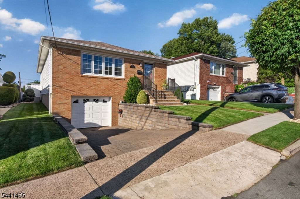 112 Lincoln Ave, North Arlington Boro, NJ 07031 — photo 2