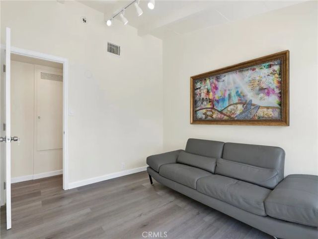 6213 Lubao, Woodland Hills, CA 91367