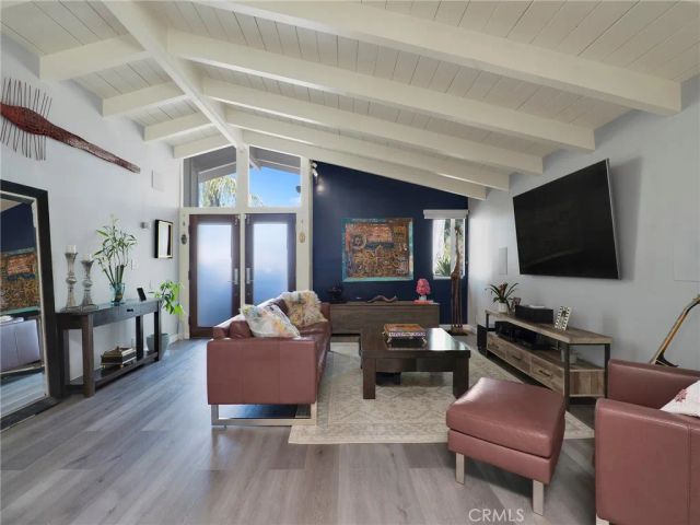6213 Lubao, Woodland Hills, CA 91367