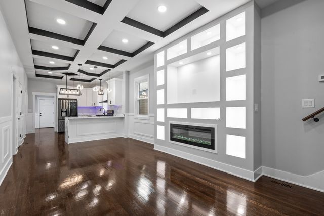 7049 S Harper Avenue, Chicago, IL 60637