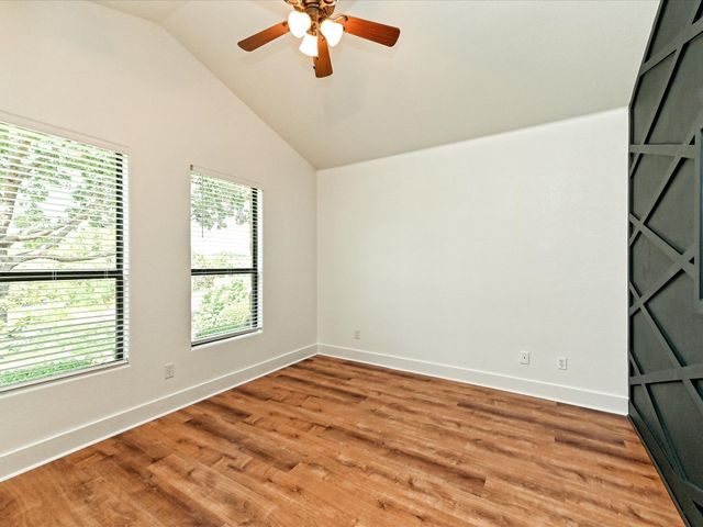 15208 Bowling LN, Lakeway, TX 78734
