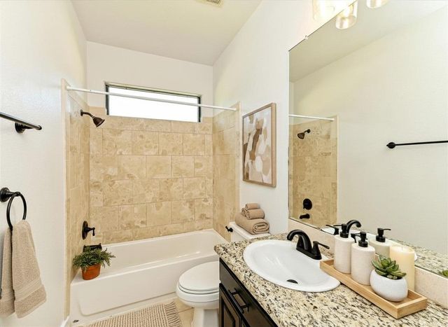 15208 Bowling LN, Lakeway, TX 78734
