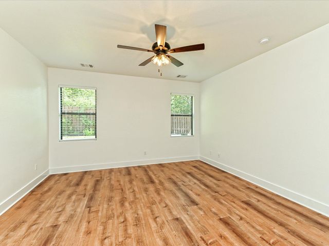 15208 Bowling LN, Lakeway, TX 78734